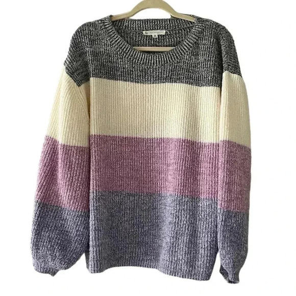 FSL apparel Sweaters - FSL APPAREL Color block sweater size M
